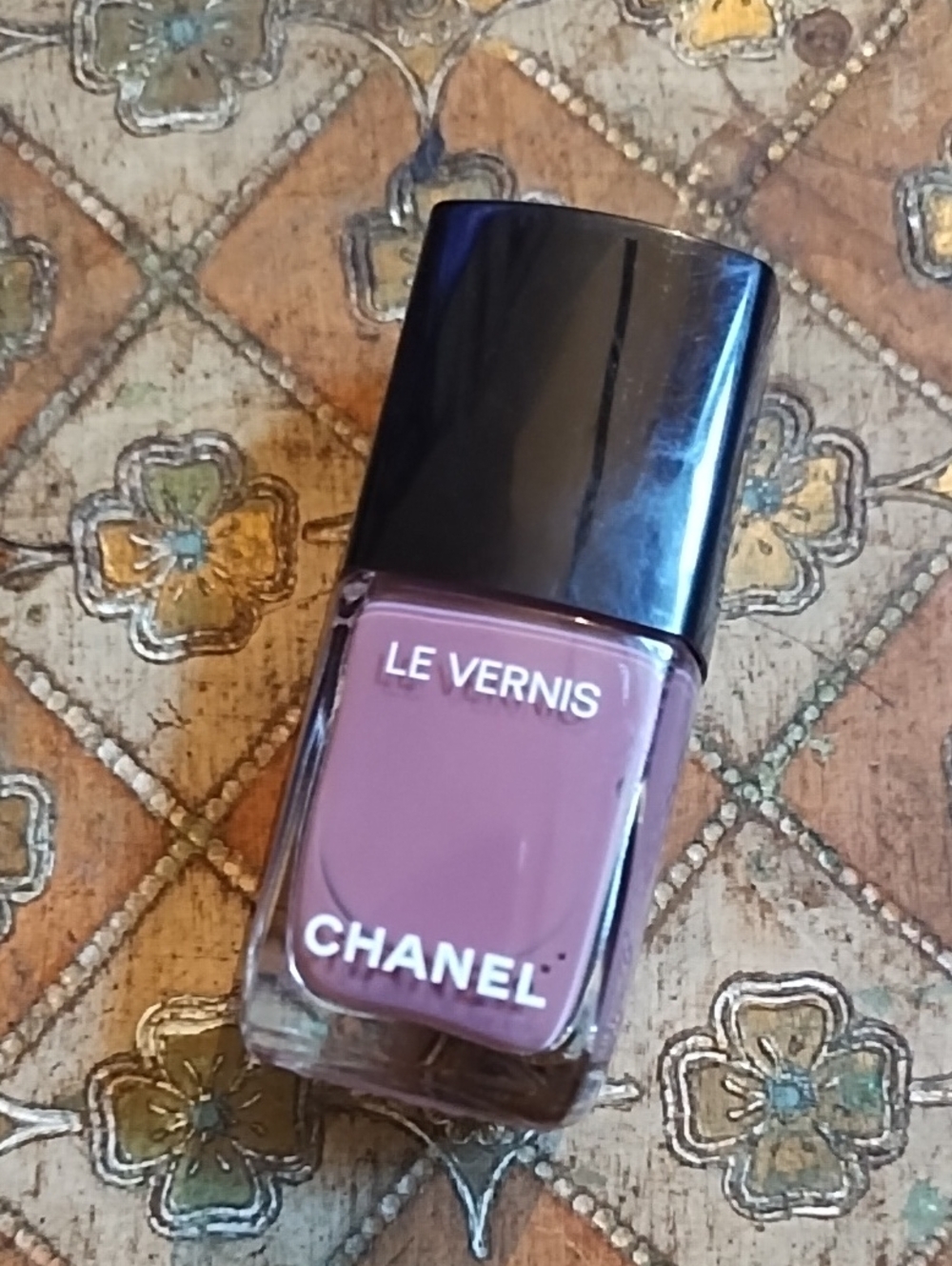 CHANEL Le Vernis Press-On Nails — Dusty Mauve #739 Mirage